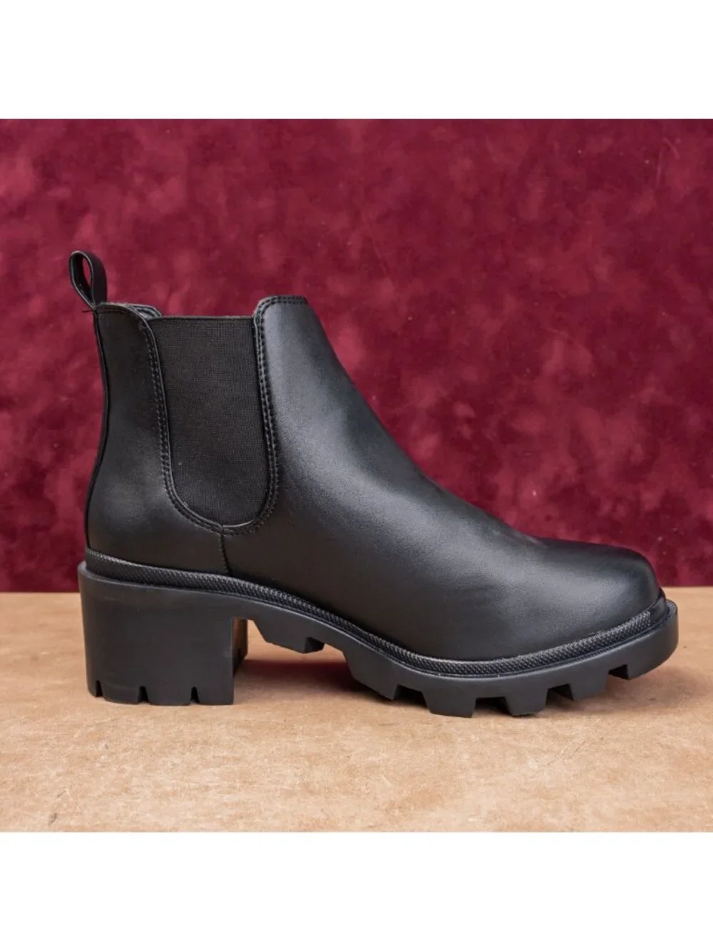 Steve Madden Women Festival Party Night Y2k Chelsea Black Leather Boots sz 9.5